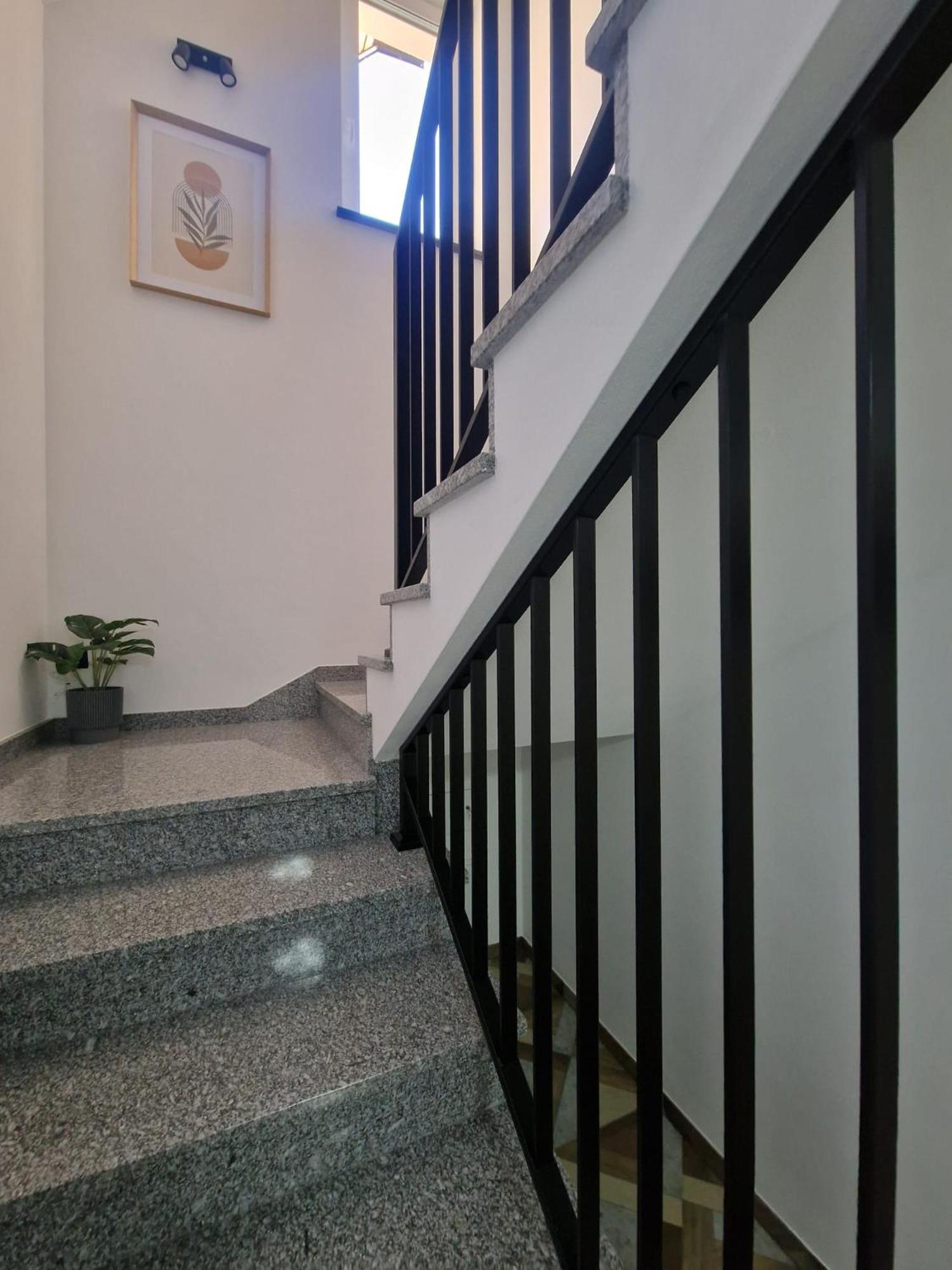 Apartment Apartementy Tu I Teraz - *